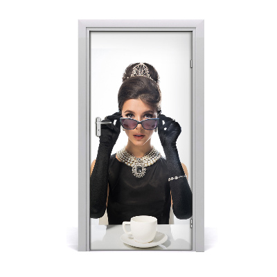 Naklejka fototapeta na drzwi Kobieta w okularach
