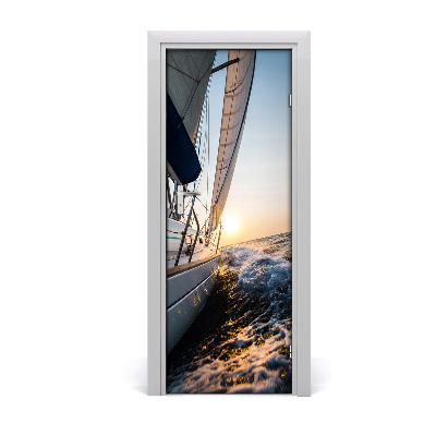 Fototapeta samoprzylepna na drzwi Jacht na morzu