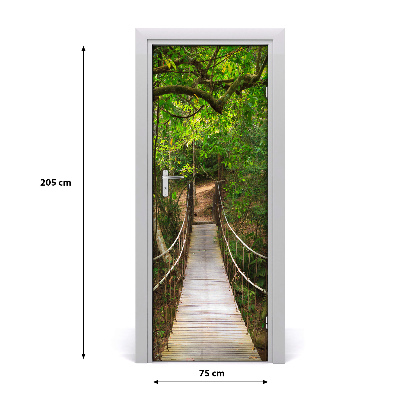 Naklejka fototapeta na drzwi Most wiszący w lesie