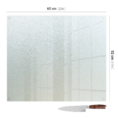 Deska do krojenia w półtransparentnym, prostokątnym kształcie