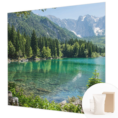 Fototapeta fizelinowa do sypialni z motywem zielonego jeziora