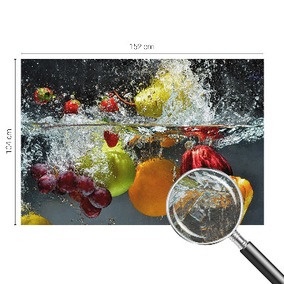 Tapeta fotograficzna z motywem owoców zanurzonych w wodzie