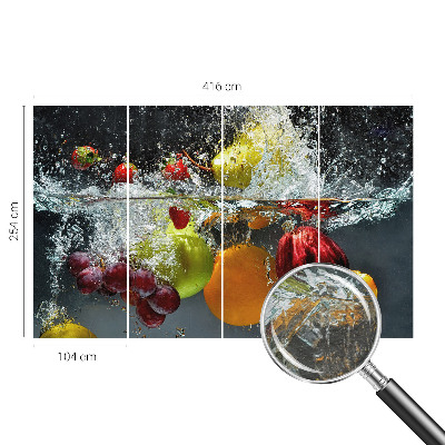 Tapeta fotograficzna z motywem owoców zanurzonych w wodzie