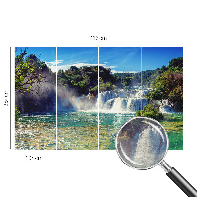 Fototapeta fizelinowa do sypialni z motywem wodospadu w naturalnym krajobrazie