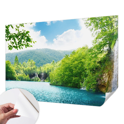 Dekoracyjna fototapeta na ścianę z motywem naturalnego wodospadu