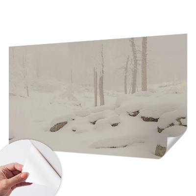 Fototapeta samoprzylepna z nadrukiem ze zdjęciem przedstawiającym śnieżny las