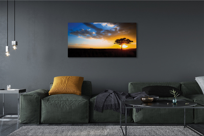 Obraz na płótnie Drzewo na Tle Chmur