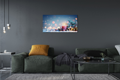 Obraz drukowany na płótnie Świeca i Śnieg w Świątecznej Scenerii