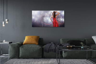Zdjęcie na płótnie Kobieta w Czerwonej Sukni