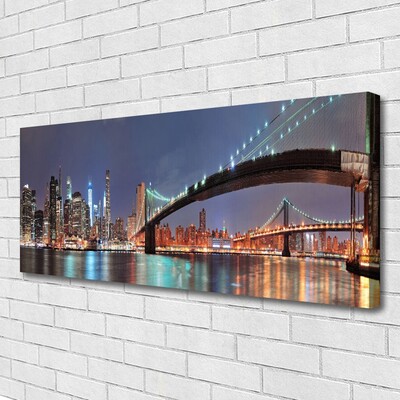 Obraz drukowany na płótnie Most nad Miejską Rzeką