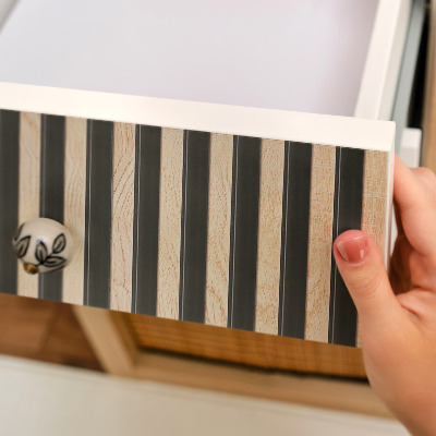 Folia do mebli Pionowe pasy