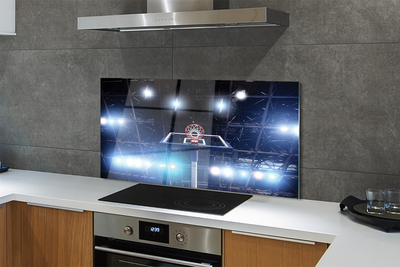 Szklany Panel Kosz w Blasku Reflektorów