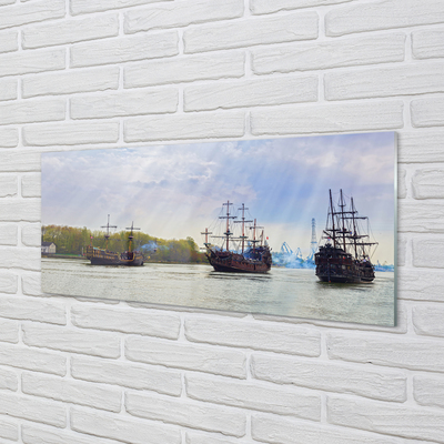 Szkło do Kuchni na Ścianę Statki pod Niebem pełnym Chmur