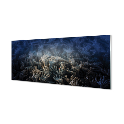 Panel szklany do Kuchni Dłonie w Niebieskiej Poświacie