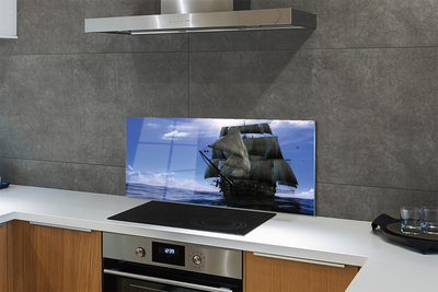 Szkło do Kuchni na Ścianę Statek wśród Morskich Chmurek