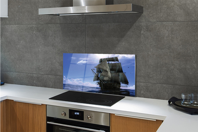 Szkło do Kuchni na Ścianę Statek wśród Morskich Chmurek