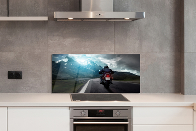 Szkło do Kuchni na Ścianę Motocyklista na Górskiej Trasie