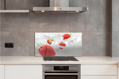 Szkło do Kuchni na Ścianę Truskawki w Białym Mleku