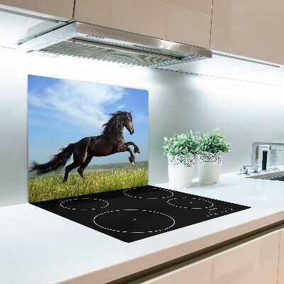 Deska kuchenna Czarny koń na łące