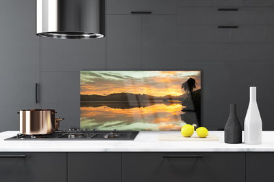 Szkło do Kuchni na Ścianę Odbicie Gór W Lustrze Wody