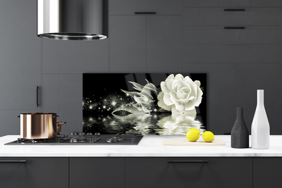 Szkło Ozdobne do Kuchni Czerwona Róża W Kroplach Deszczu