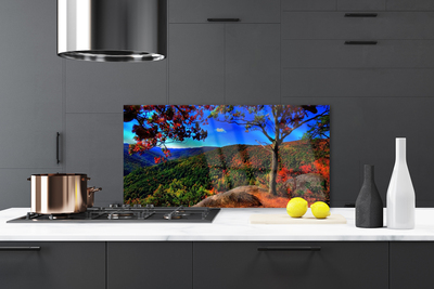 Panel Kuchenny Szczyty Gór W Gęstym Lesie