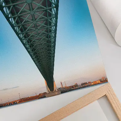 Nowoczesna grafika na płótnie most kratownicowy prezentujący symetrię i nowoczesną strukturę