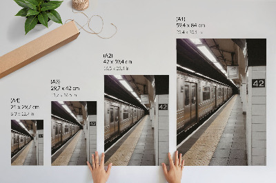 Plakat na płótnie Nowoczesny peron metra dynamiczna przestrzeń architektoniczna