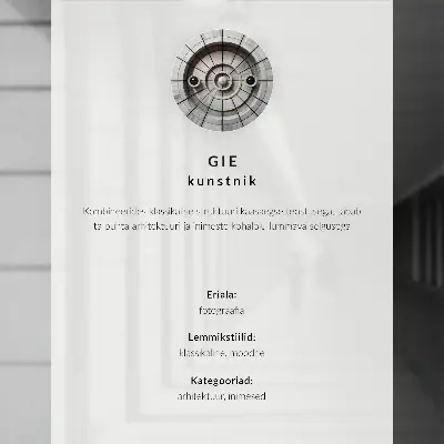 Plakat z teksturą płótna przedstawiający nowoczesną architekturę z długimi cieniami i symetrią