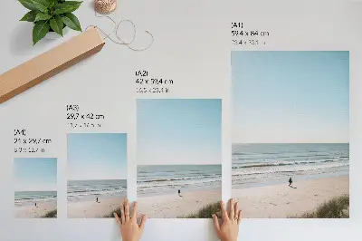 Plakat na płótnie plaża ze spokojnym morzem i błękitnym niebem w stylu minimalistycznym