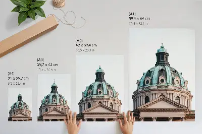 Nowoczesna grafika na płótnie z detalami imponującej kopuły architektury klasycznej
