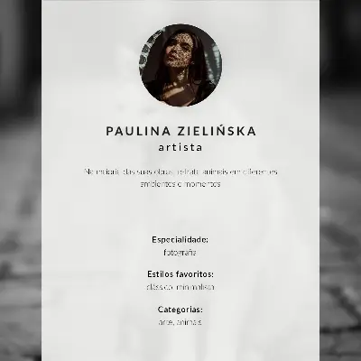 Plakat na płótnie z motywem uroczego kota na brukowanej ulicy w estetyce czarno-białej