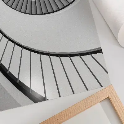 Nowoczesna grafika na płótnie z motywem hipnotyzujących spiralnych schodów w eleganckim stylu geometrycznym