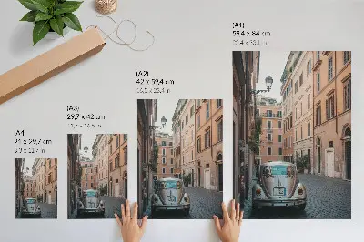 Plakat ścienny uliczka z klasyczną architekturą i samochodem