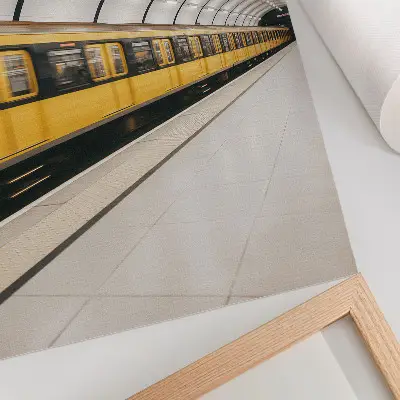 Plakat z teksturą płótna nowoczesne metro z łagodnymi liniami i dynamicznym wzorem