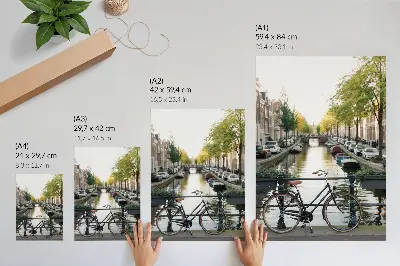 Plakat z teksturą płótna kanał rowerowy z motywem architektury i historii