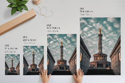 Plakat ścienny Elegancka kolumna z aniołem i nowoczesna architektura