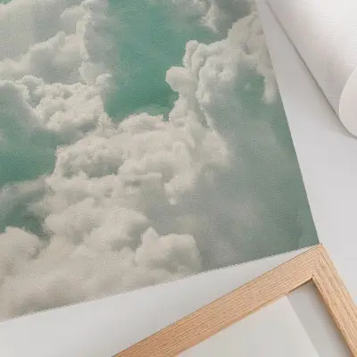 Plakat na płótnie chmury na błękitnym niebie symbolizujące spokój i harmonię