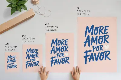 Plakat z teksturą płótna wyraziste litery z motywem serca na pastelowym tle
