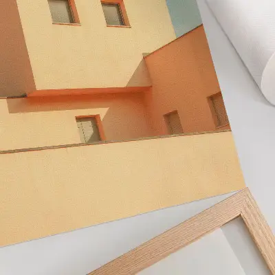 Plakat z teksturą płótna geometryczna architektura w odcieniach beżowej elewacji