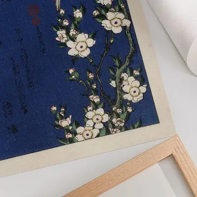 Plakat z teksturą płótna Katsushika Hokusai (1760-1849) Robin na gałęzi kwiatu wiśni z teksturą płótna