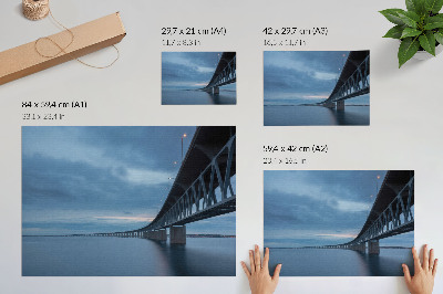 Plakat Nowoczesny most nad spokojną wodą