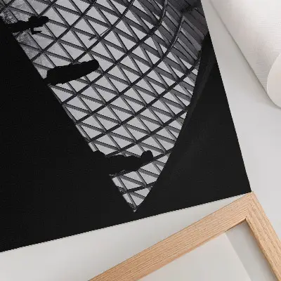 Nowoczesny plakat dekoracyjny z kontrastową sylwetką dachu