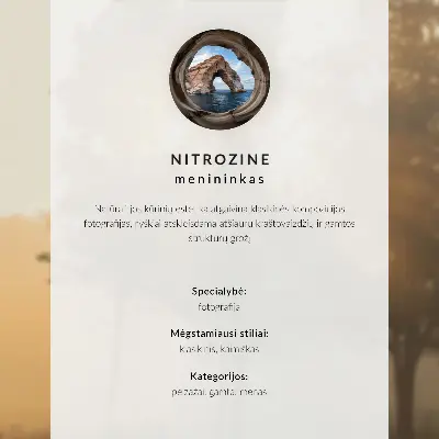 Grafika na ścianę samotne drzewo w zimowej scenerii symbolizujące spokój, minimalizm i harmonię