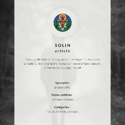 Koń na tle paproci w mglistym lesie wydruk na płótnie
