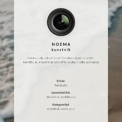 Grafika na ścianę jezioro z odbiciem nieba i zielenią drzew