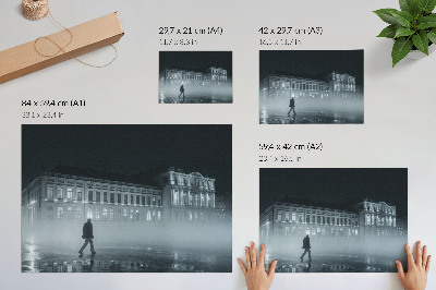 Wydruk na płótnie Nocne miasto mgła monumentalny budynek