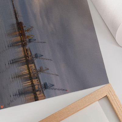 Plakat do salonu Klimatyczny port żurawie odbicia w wodzie