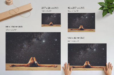 Plakat Postać pod gwiaździstym niebem surrealistycznie