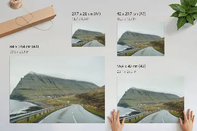 Grafika na ścianę górska droga w tajemniczej mgle